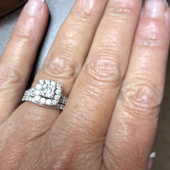 Neil Lane Diamond Set 2-1/6 ct ring 3/8 ct… - Picture 10 of 11